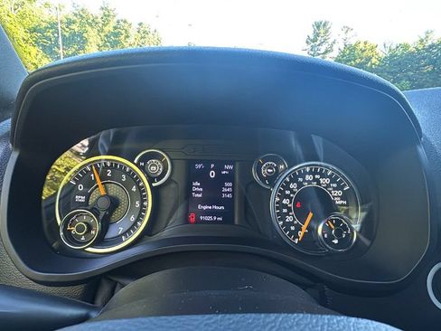 Used 2021 RAM 1500 Big Horn AWD/4WD image 17