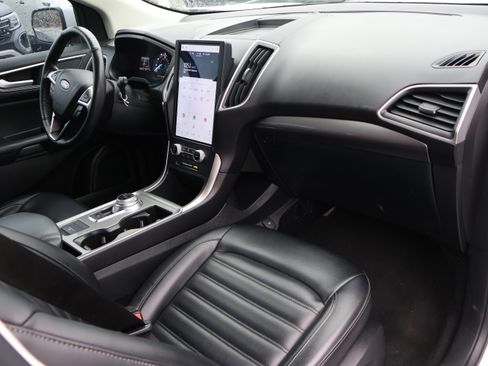 Used 2023 Ford Edge SEL w/ Convenience Package image 10