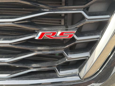 Used 2023 Chevrolet Traverse RS w/ LPO, Floor Liner Package AWD/4WD image 40