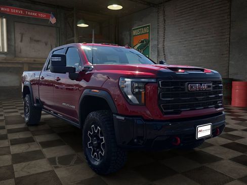 Used 2026 GMC Sierra 2500 AT4X image 6