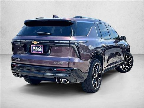 Certified 2026 Chevrolet Traverse High Country FWD image 2