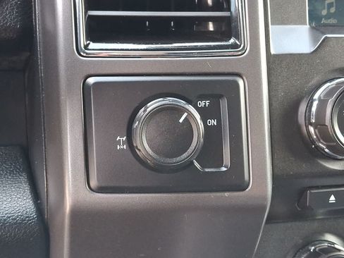 Used 2018 Ford F150 XLT w/ Equipment Group 302A Luxury RWD image 27