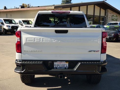 Used 2025 Chevrolet Silverado 1500 ZR2 w/ Technology Package image 21