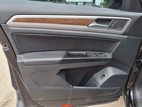 Used 2020 Volkswagen Atlas SEL R-Line AWD/4WD image 12