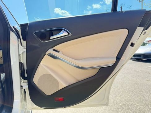 Used 2017 Mercedes-Benz CLA 250 image 23