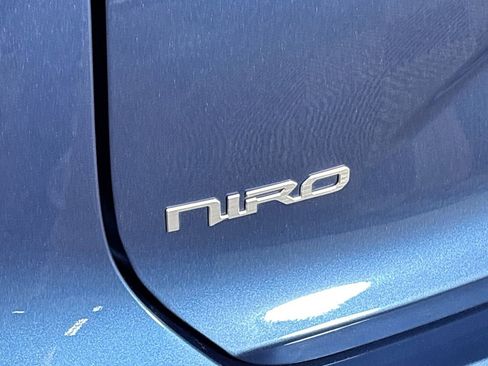 Certified 2023 Kia Niro Wind FWD image 25
