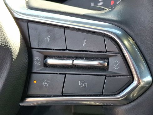 Used 2025 Chevrolet Traverse LT w/ Sun and Wheel Package FWD image 23