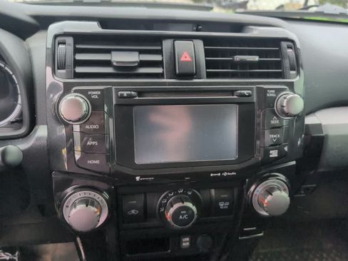 Used 2019 Toyota 4Runner TRD Off-Road Premium AWD/4WD image 10