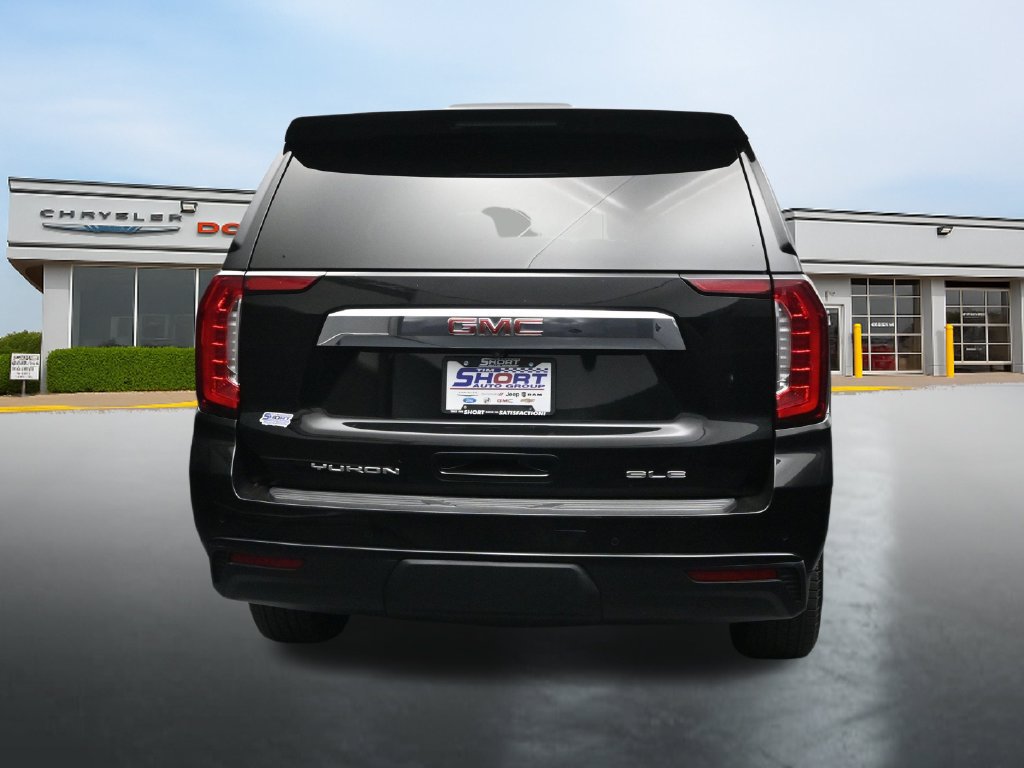 Used 2024 GMC Yukon SLE AWD/4WD image 4