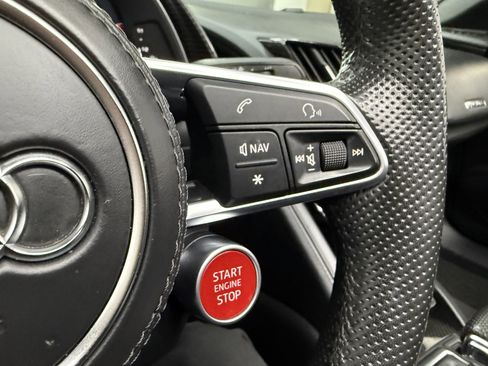 Used 2017 Audi R8 V10 AWD/4WD image 15