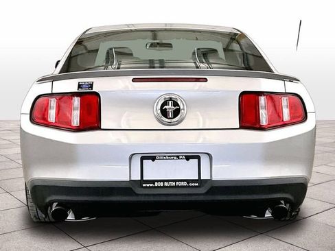 Used 2012 Ford Mustang Premium RWD image 4