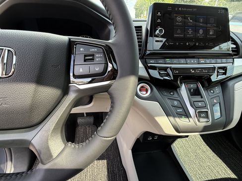New 2026 Honda Odyssey EX-L image 23