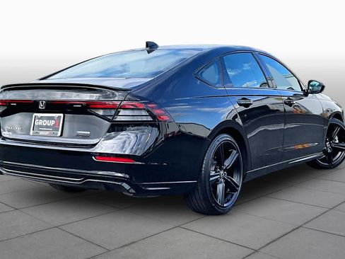 Used 2025 Honda Accord Sport image 13