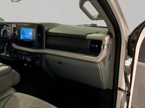 Used 2025 Ford F250 XLT w/ FX4 Off-Road Package AWD/4WD image 26