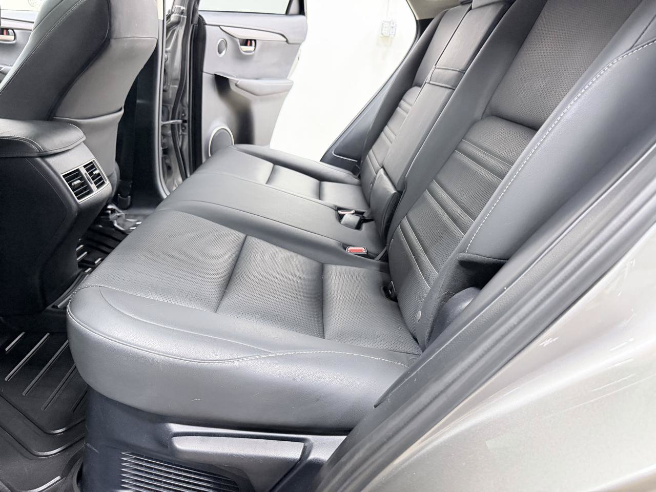 Used 2018 Lexus NX 300 AWD w/ Premium Package image 33