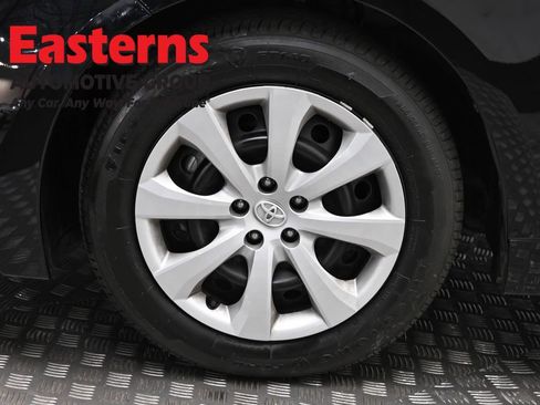 Used 2024 Toyota Corolla LE image 31