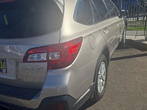 Used 2019 Subaru Outback 2.5i Premium w/ Protection Package #1 image 5