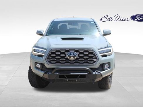 Used 2023 Toyota Tacoma TRD Sport w/ Advanced Technology Package AWD/4WD image 2