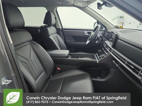 Used 2025 Hyundai Santa Fe SEL FWD image 31