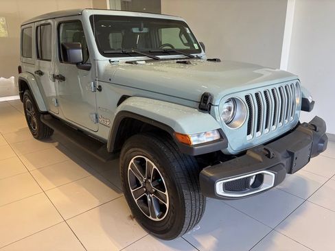 Used 2023 Jeep Wrangler Unlimited Sahara w/ Cold Weather Group AWD/4WD image 7
