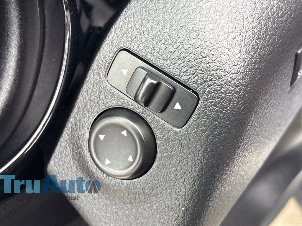 Used 2018 Nissan Rogue SL w/ Premium Package AWD/4WD image 23