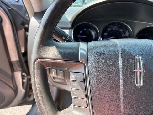 Used 2011 Lincoln MKZ 4dr Sdn FWD image 21