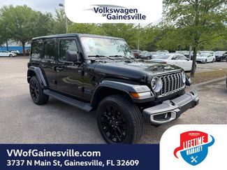 Used 2025 Jeep Wrangler Unlimited Sahara AWD/4WD video 1