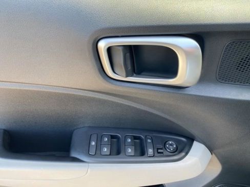New 2026 Hyundai Venue SEL FWD image 11