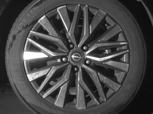 Used 2025 Nissan Altima 2.5 SV image 13