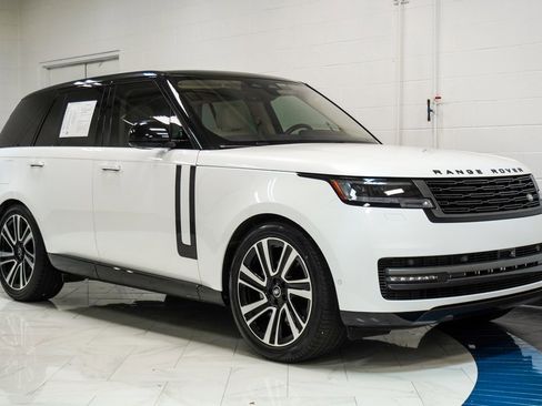 Used 2023 Land Rover Range Rover SE image 5