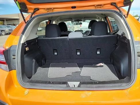 Used 2020 Subaru Crosstrek 2.0i AWD/4WD image 12