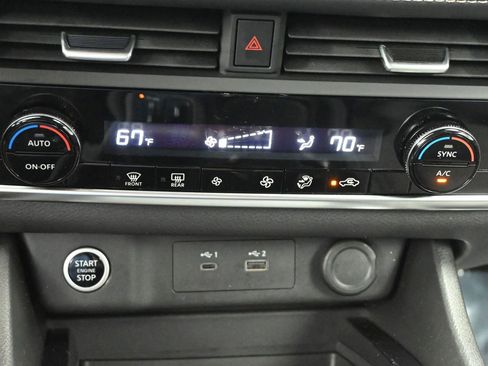 Certified 2023 Nissan Rogue SV AWD/4WD image 18