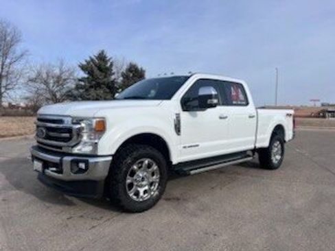 Certified 2022 Ford F250 Lariat w/ Chrome Package image 2