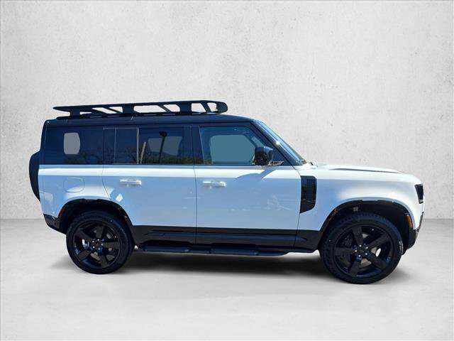 New 2026 Land Rover Defender 110 X-Dynamic SE AWD/4WD image 4