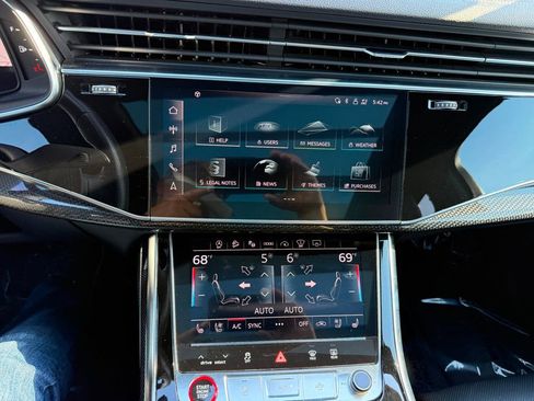 Used 2023 Audi SQ7 Prestige AWD/4WD image 16
