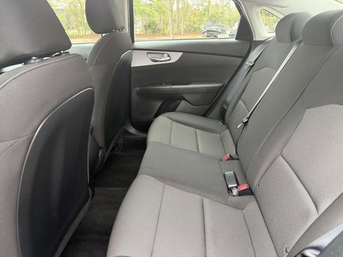 Used 2024 Kia Forte LXS image 10