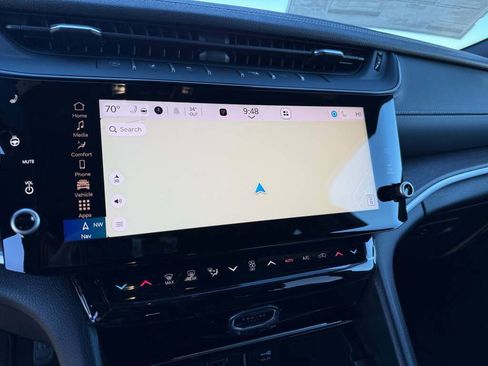 New 2026 Jeep Grand Cherokee Altitude image 30