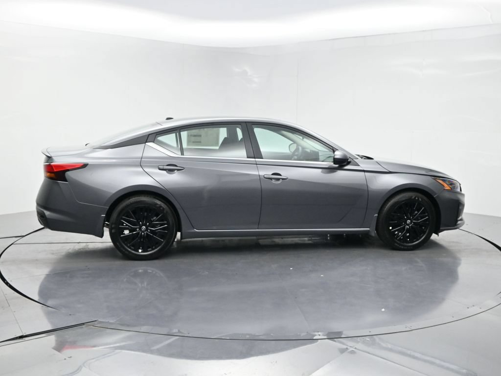 New 2026 Nissan Altima 2.5 SV w/ SV Special Edition Package FWD image 4