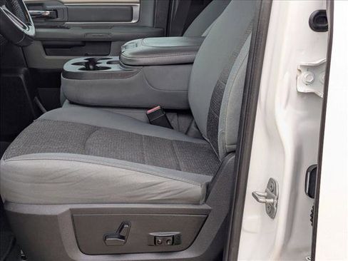 Used 2018 RAM 1500 Lone Star image 9