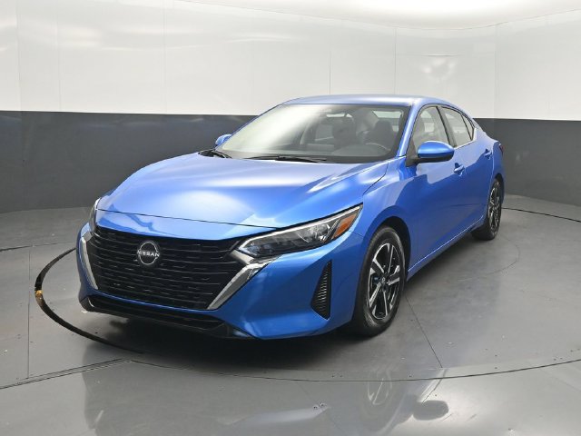 Used 2025 Nissan Sentra SV w/ All-Weather Package FWD image 2
