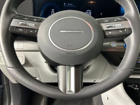 Used 2025 Hyundai Kona SEL image 26