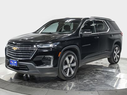 Used 2022 Chevrolet Traverse LT w/ LT Premium Package