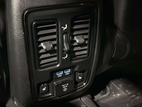 Used 2021 Jeep Grand Cherokee SRT AWD/4WD image 18