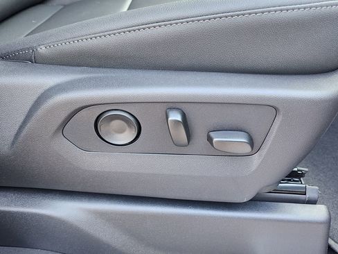 New 2026 GMC Sierra 1500 SLT image 39