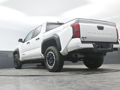 Used 2024 Toyota Tacoma TRD Off-Road AWD/4WD image 23