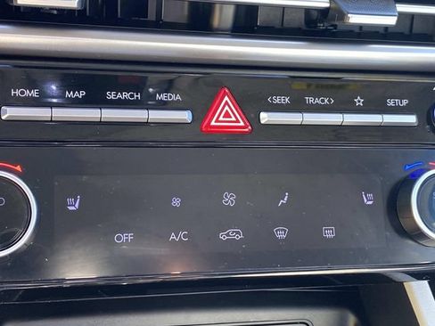 Used 2025 Hyundai Tucson SEL AWD/4WD image 11
