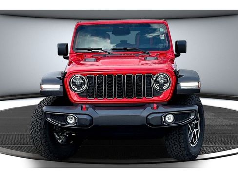 Certified 2026 Jeep Wrangler Unlimited Rubicon AWD/4WD image 4