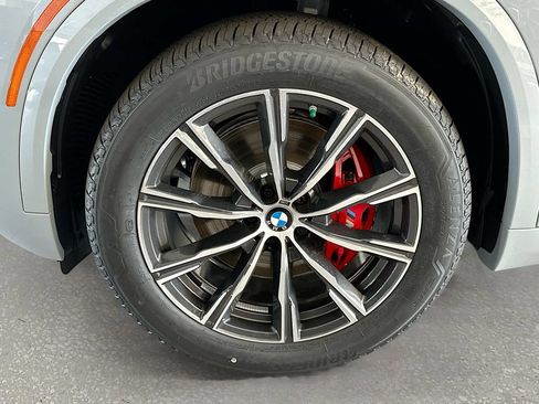 Used 2026 BMW X5 xDrive40i w/ M Sport Package AWD/4WD image 32