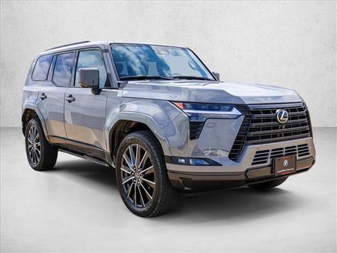 Used 2024 Lexus GX 550 w/ Accessory Package (Z1) AWD/4WD image 3