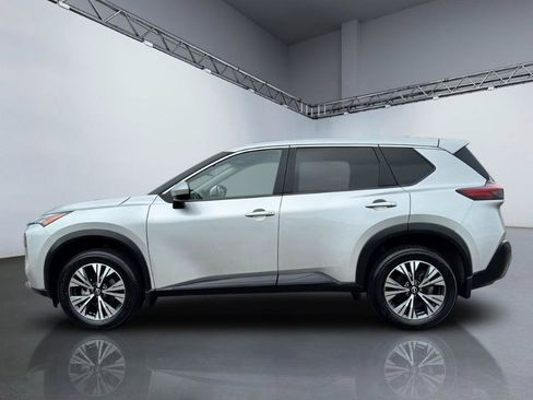 Used 2023 Nissan Rogue SV AWD/4WD image 2